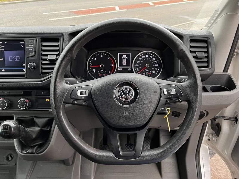 VOLKSWAGEN CRAFTER