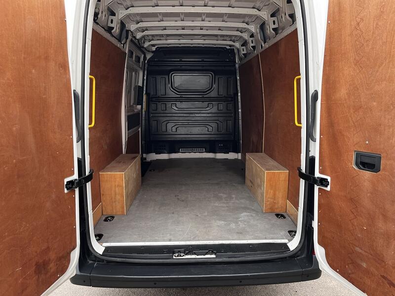 VOLKSWAGEN CRAFTER