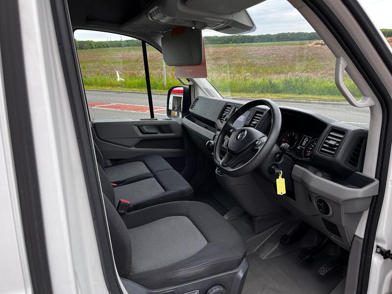 VOLKSWAGEN CRAFTER