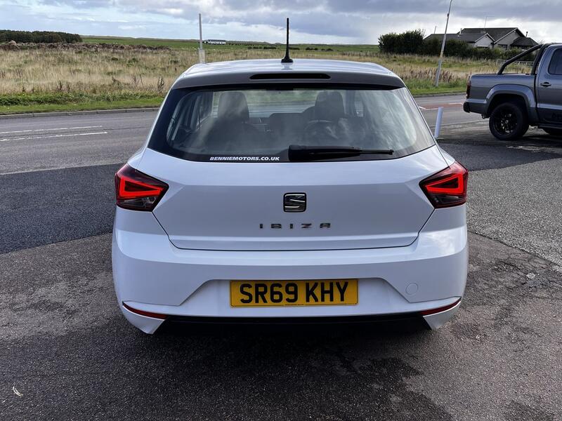 SEAT IBIZA