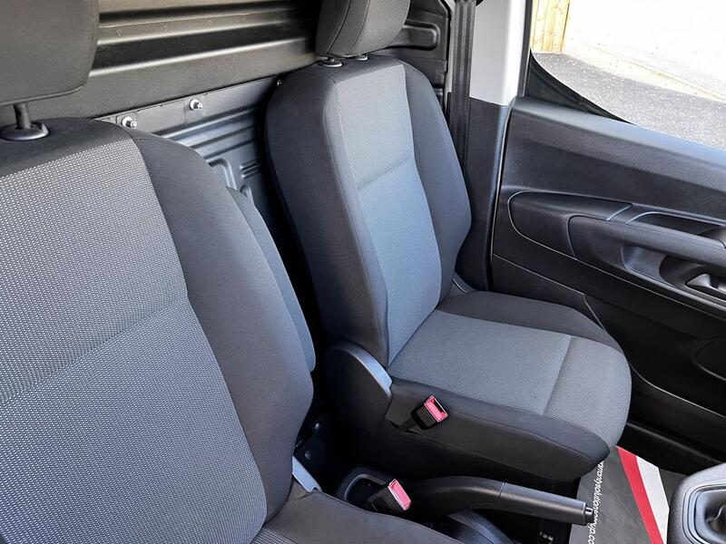 VAUXHALL COMBO