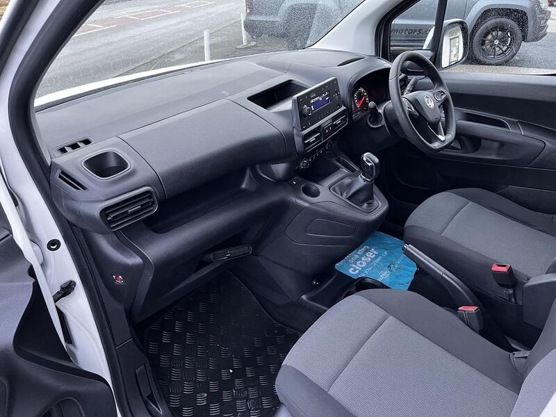 VAUXHALL COMBO