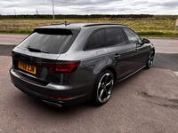 AUDI A4 AVANT