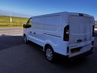 NISSAN PRIMASTAR