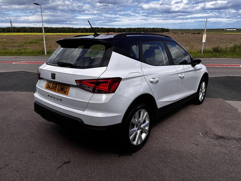 SEAT ARONA