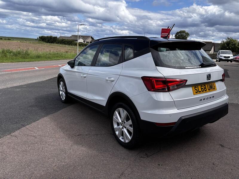 SEAT ARONA