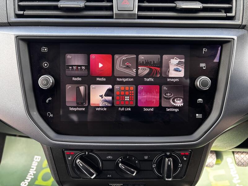 SEAT ARONA