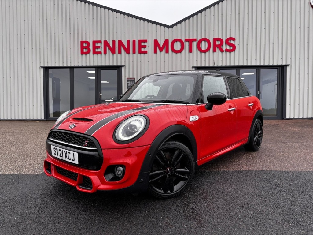 2021 MINI HATCH